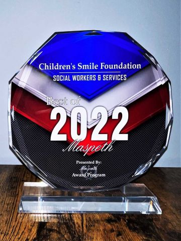 Children's Smile Foundation otrzymało nagrodę "Best of Maspeth" w kategorii "Social workers & services"